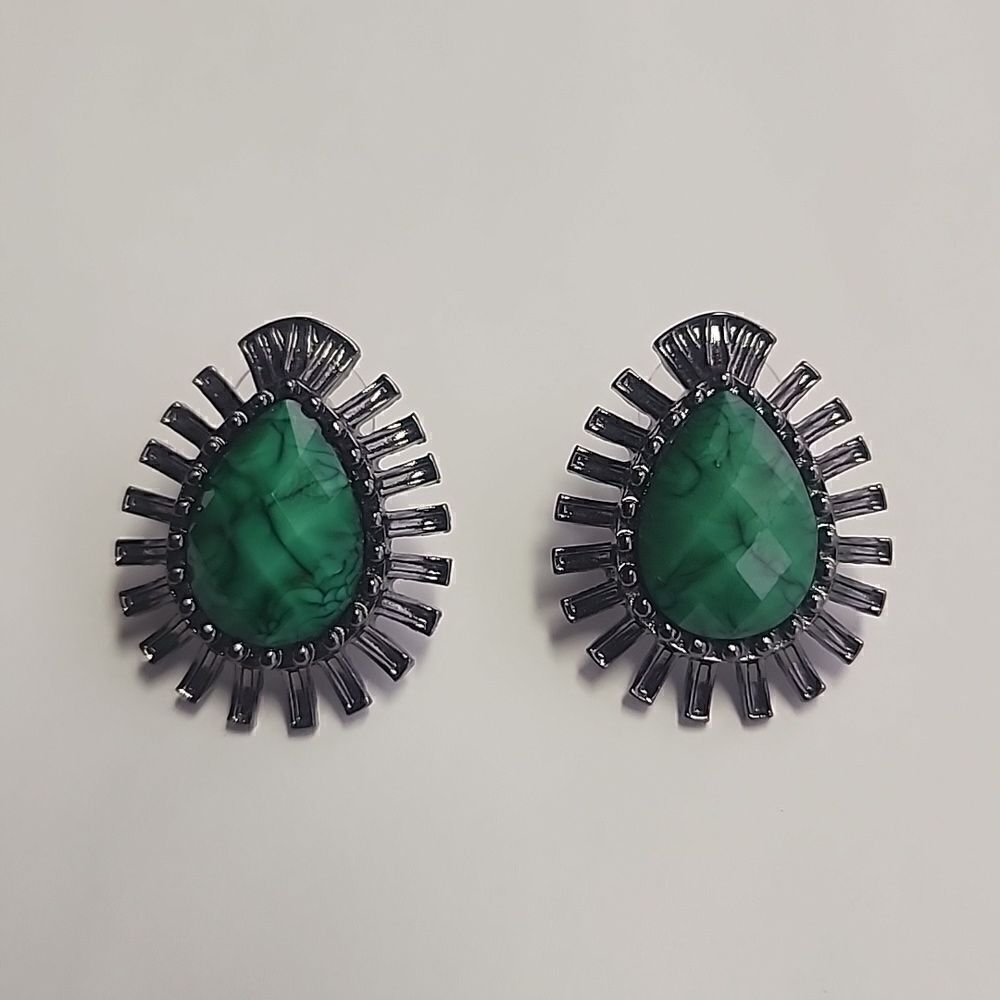 Gunmetal Gray Earrings With Green Teardrop Center